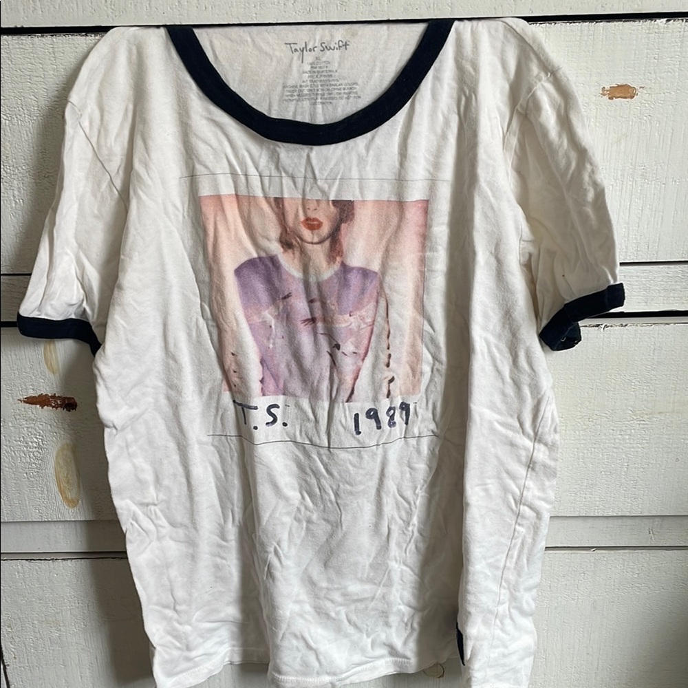 Taylor Swift 1989 White and Black Tee